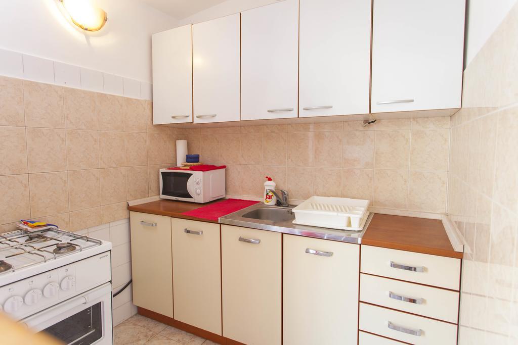 Apartment Carolija *