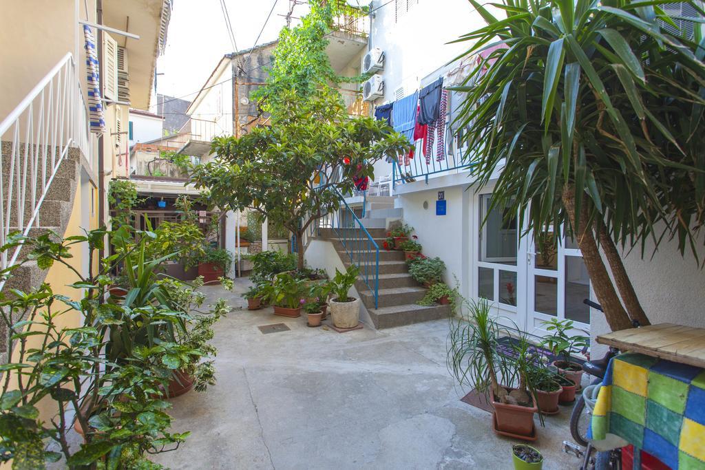 Apartment Carolija *